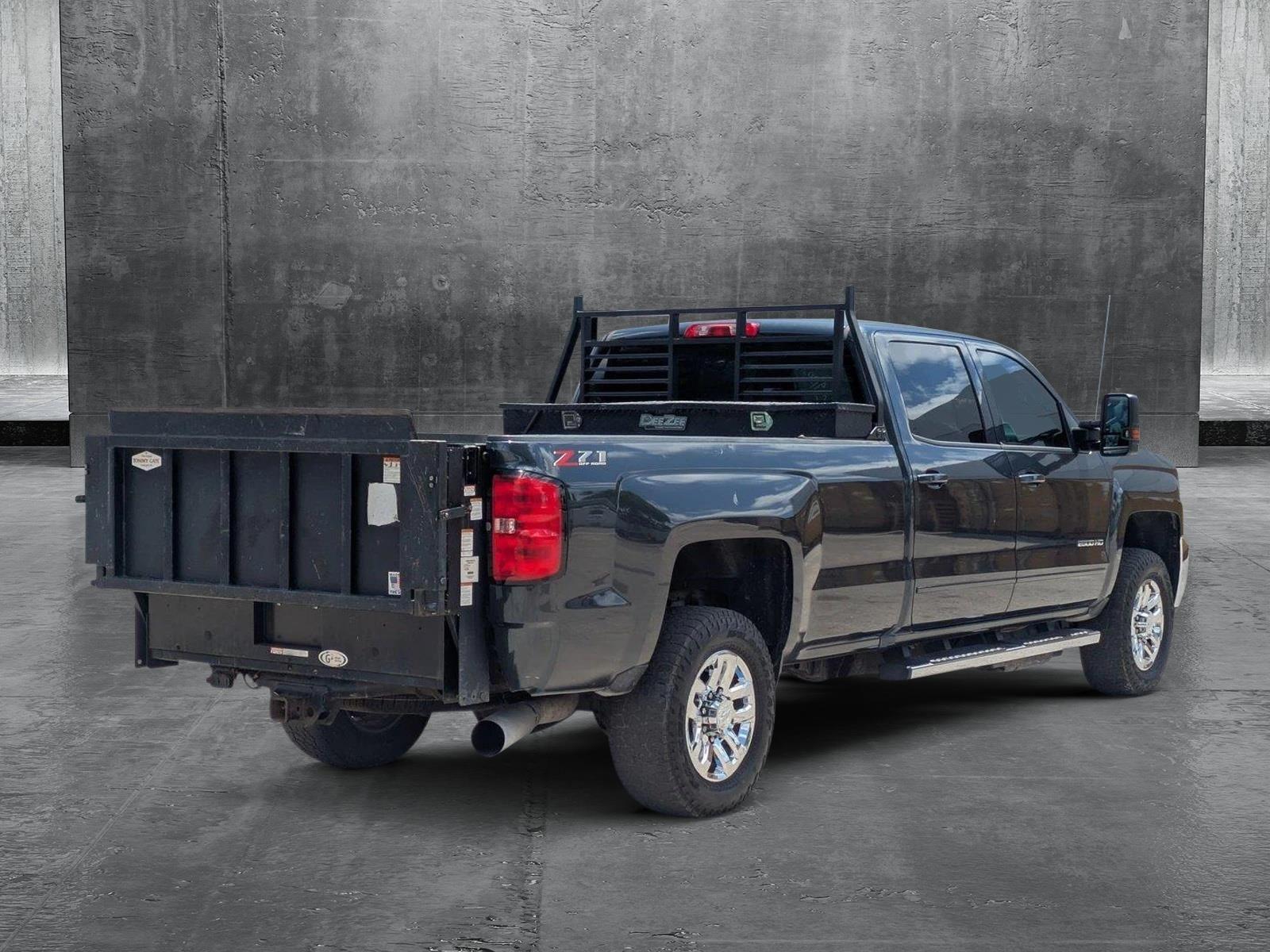 2018 Chevrolet Silverado 2500 HD Vehicle Photo in GREENACRES, FL 33463-3207