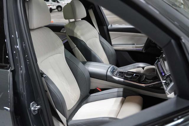 2023 BMW X7 M60i Vehicle Photo in GRAPEVINE, TX 76051