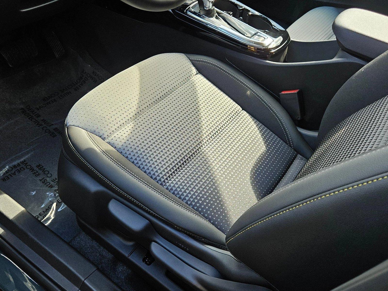 2025 Chevrolet Trax Vehicle Photo in GREENACRES, FL 33463-3207