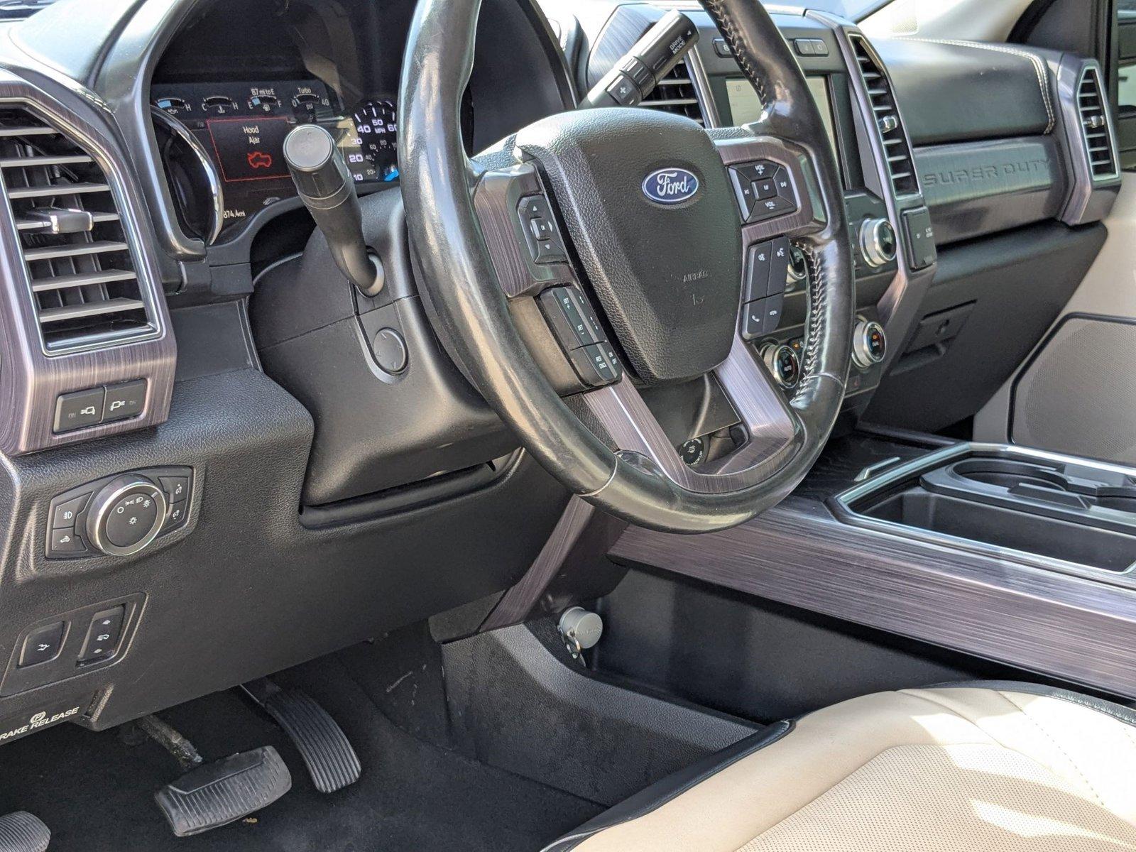 2021 Ford Super Duty F-450 DRW Vehicle Photo in Miami, FL 33015