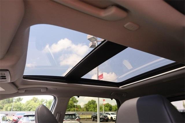 2024 Nissan Rogue Vehicle Photo in Hazelwood, MO 63042