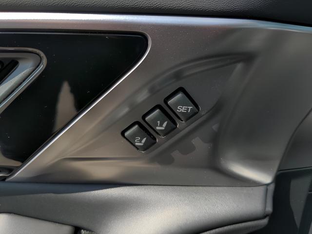 2024 Subaru Outback Vehicle Photo in Green Bay, WI 54304