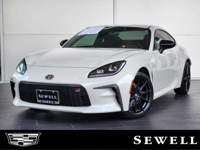 2024 Toyota GR86 Vehicle Photo in HOUSTON, TX 77079