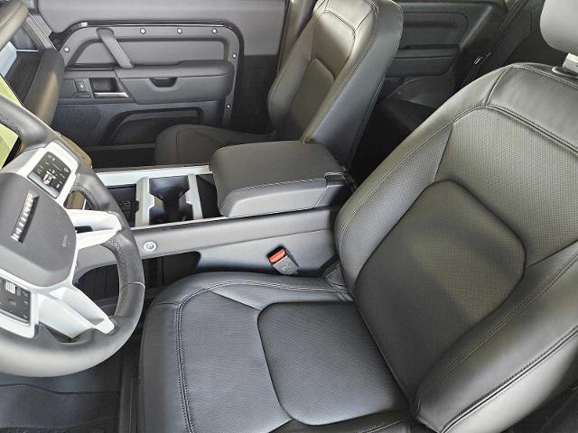2025 Defender Vehicle Photo in AUSTIN, TX 78717