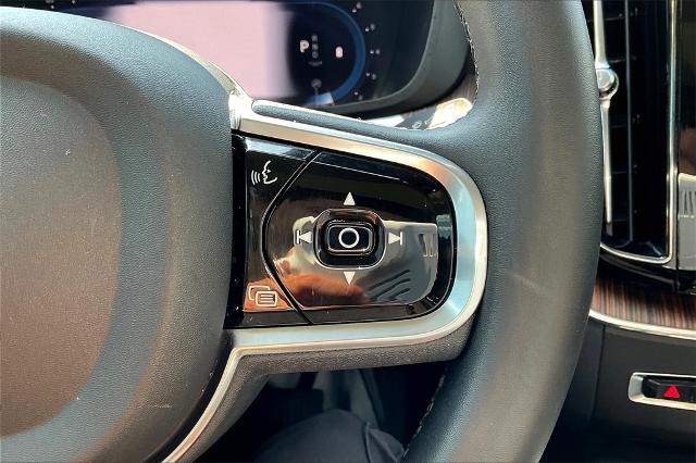 2023 Volvo XC60 Vehicle Photo in Grapevine, TX 76051