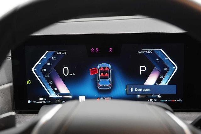 2025 BMW X7 xDrive40i Vehicle Photo in GRAPEVINE, TX 76051