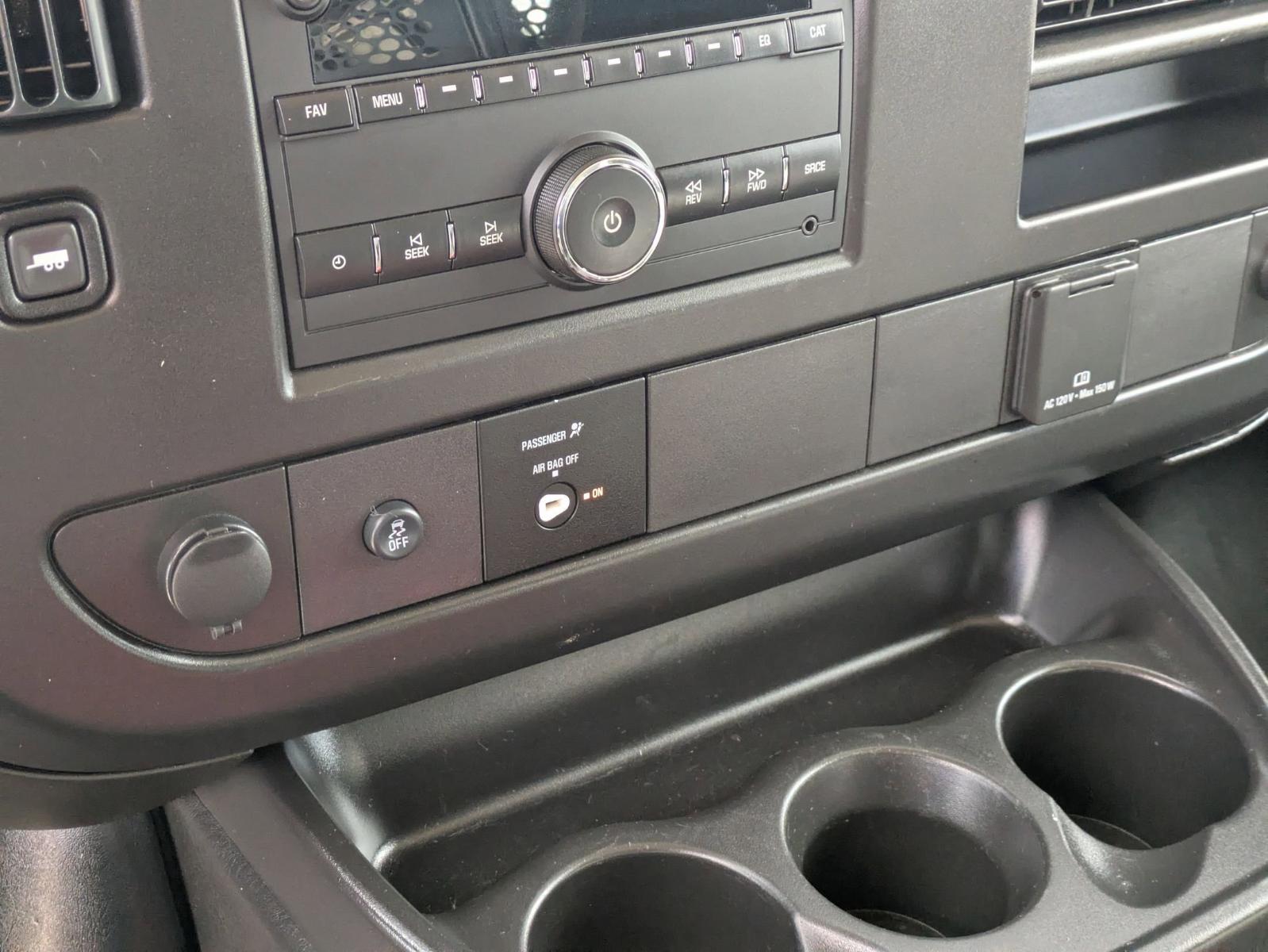 2023 Chevrolet Express Cargo 2500 Vehicle Photo in SELMA, TX 78154-1460