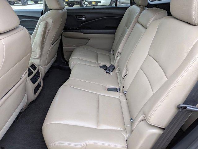 2022 Honda Pilot Vehicle Photo in San Antonio, TX 78209