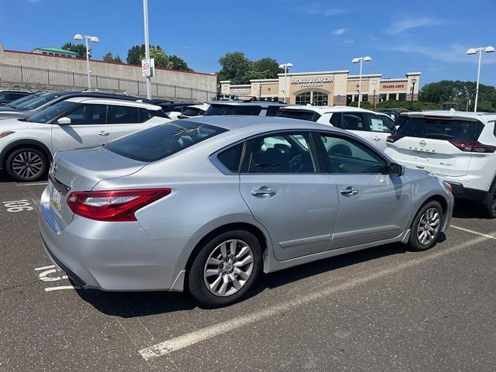 2017 Nissan Altima Vehicle Photo in Jenkintown, PA 19046