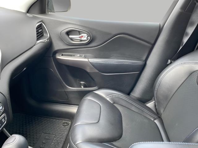 2019 Jeep Cherokee Vehicle Photo in APPLETON, WI 54914-8833