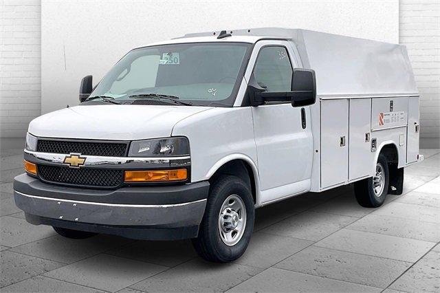 2025 Chevrolet Express Commercial Cutaway Vehicle Photo in INDEPENDENCE, MO 64055-1314
