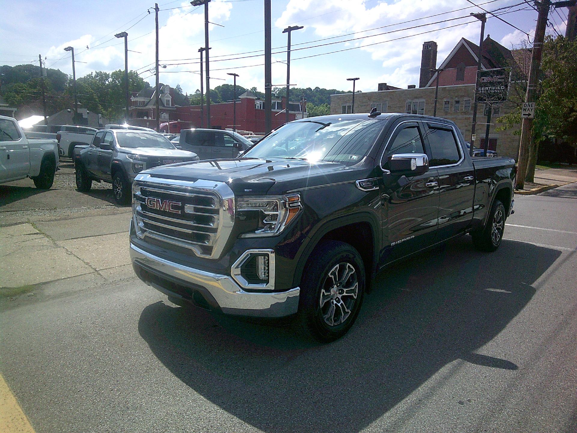 2022 GMC Sierra 1500 Limited Vehicle Photo in KITTANNING, PA 16201-1536