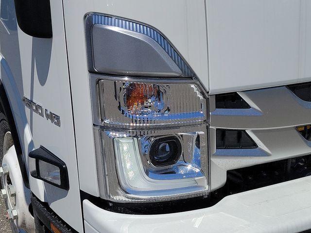 2024 Chevrolet Low Cab Forward 4500 Vehicle Photo in DANBURY, CT 06810-5034