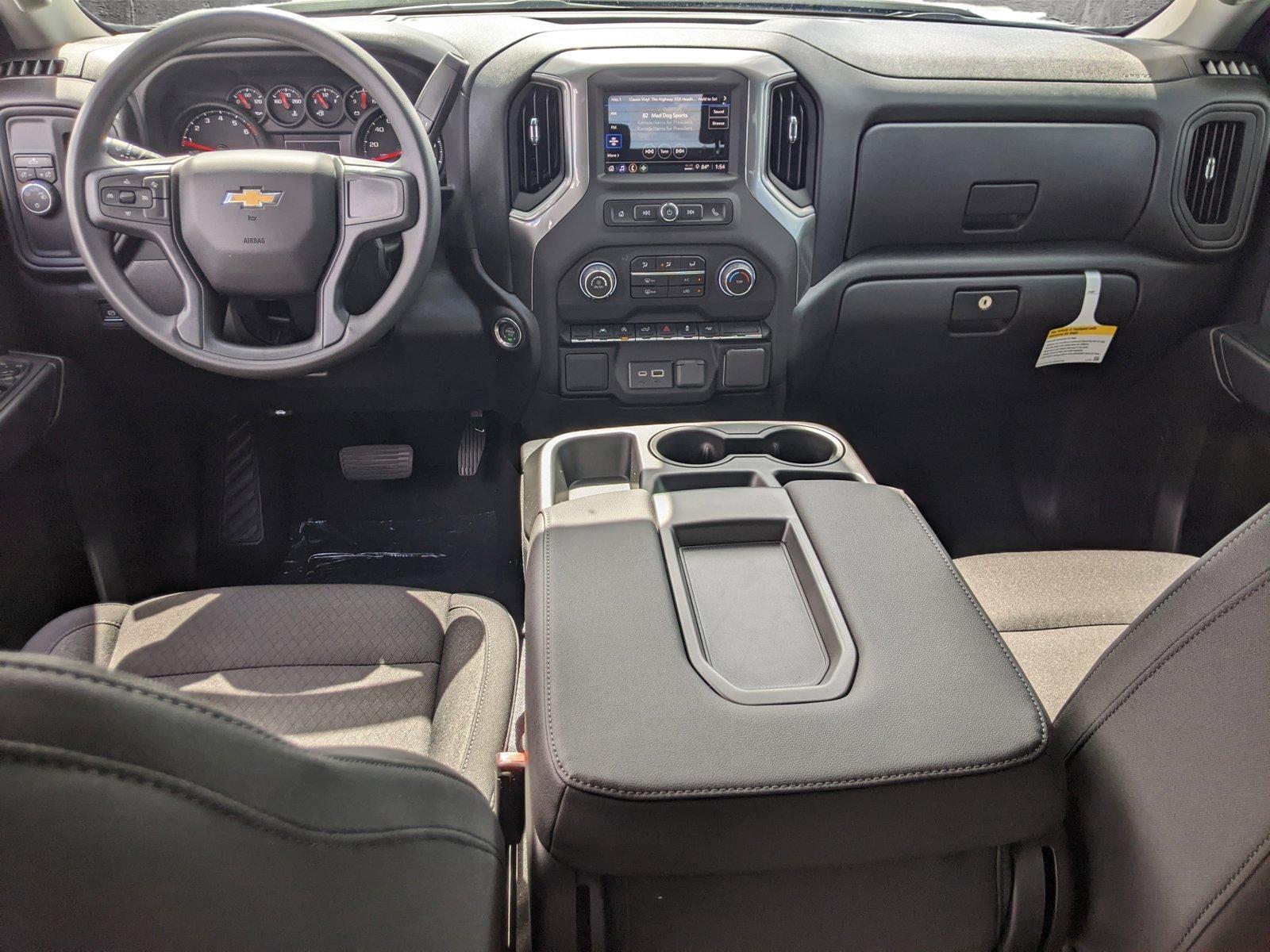 2025 Chevrolet Silverado 1500 Vehicle Photo in PEMBROKE PINES, FL 33024-6534