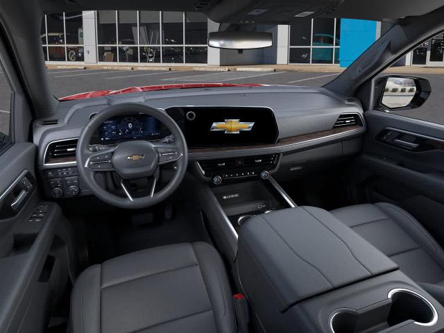 2025 Chevrolet Tahoe Vehicle Photo in MOON TOWNSHIP, PA 15108-2571