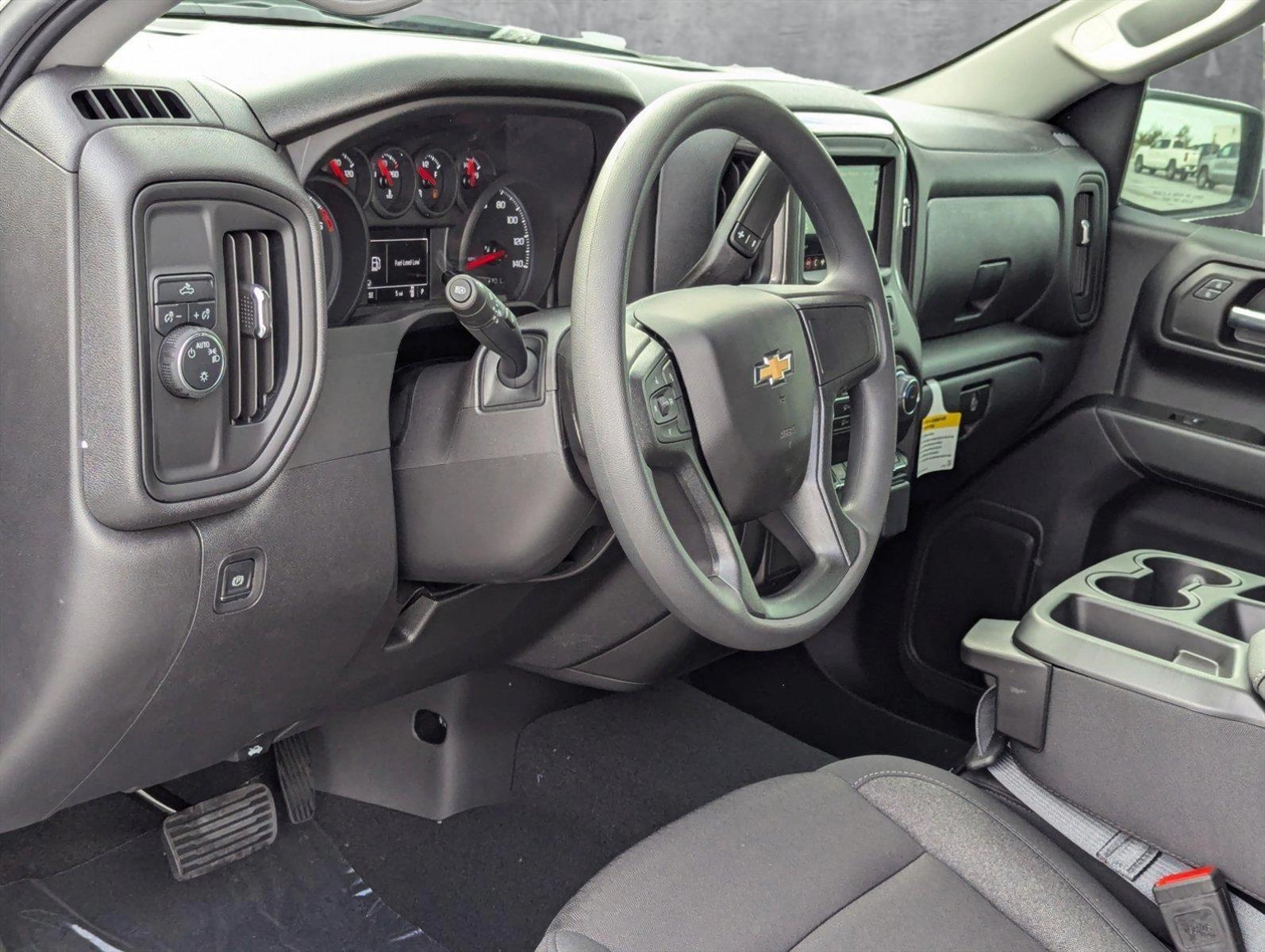 2025 Chevrolet Silverado 1500 Vehicle Photo in PEMBROKE PINES, FL 33024-6534