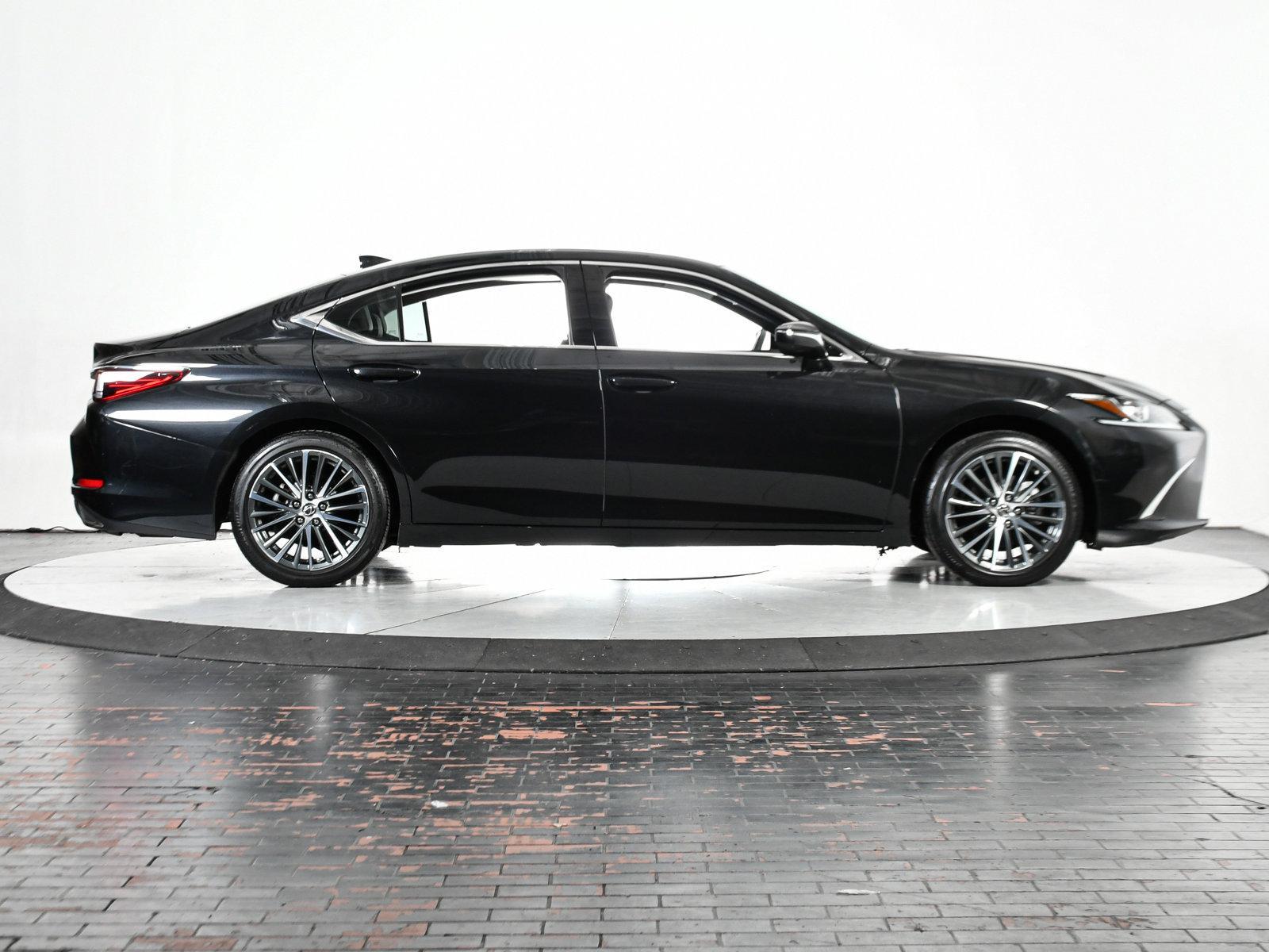 2023 Lexus ES 350 Vehicle Photo in DALLAS, TX 75235