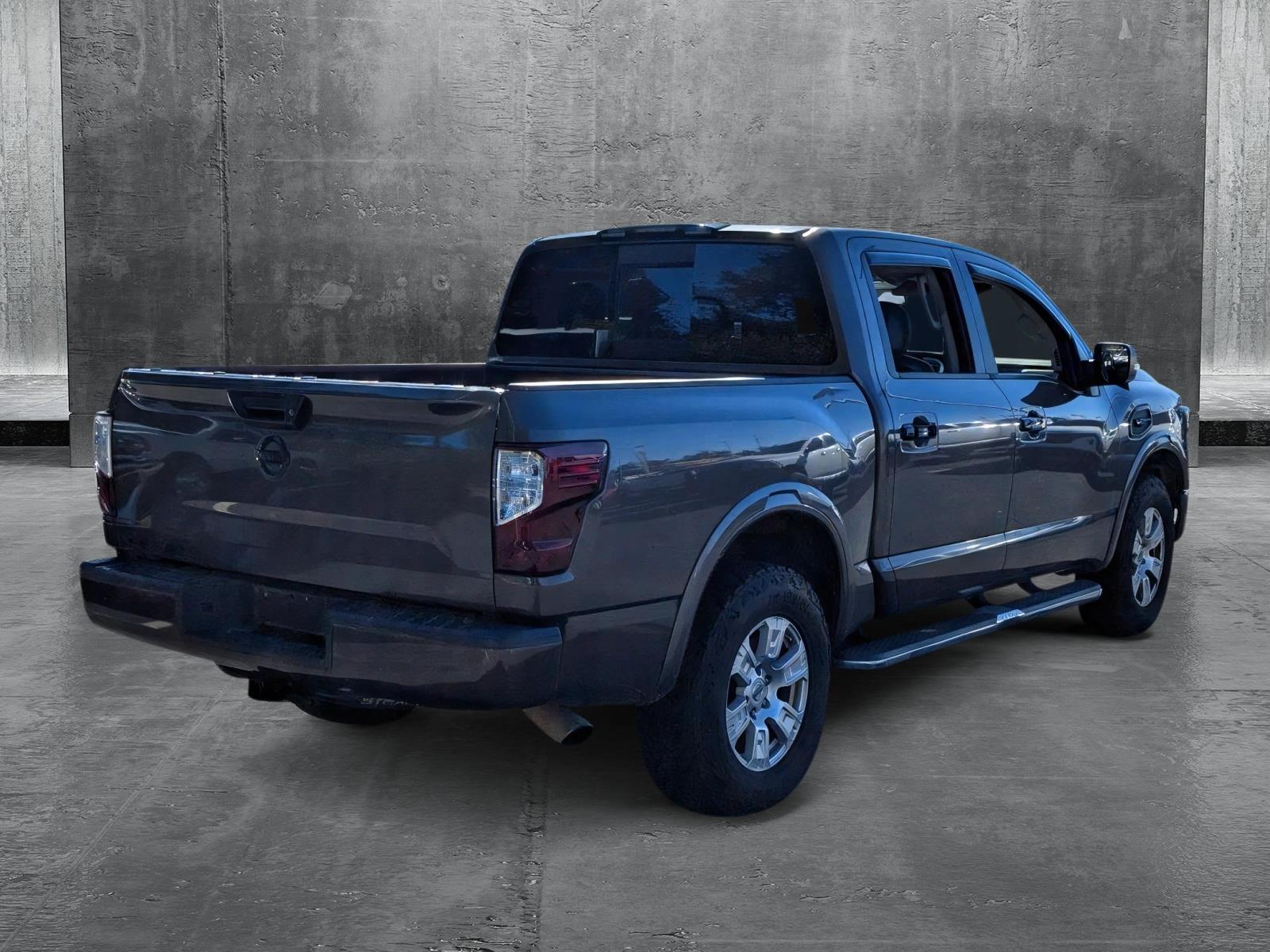 2017 Nissan Titan Vehicle Photo in Panama City, FL 32401