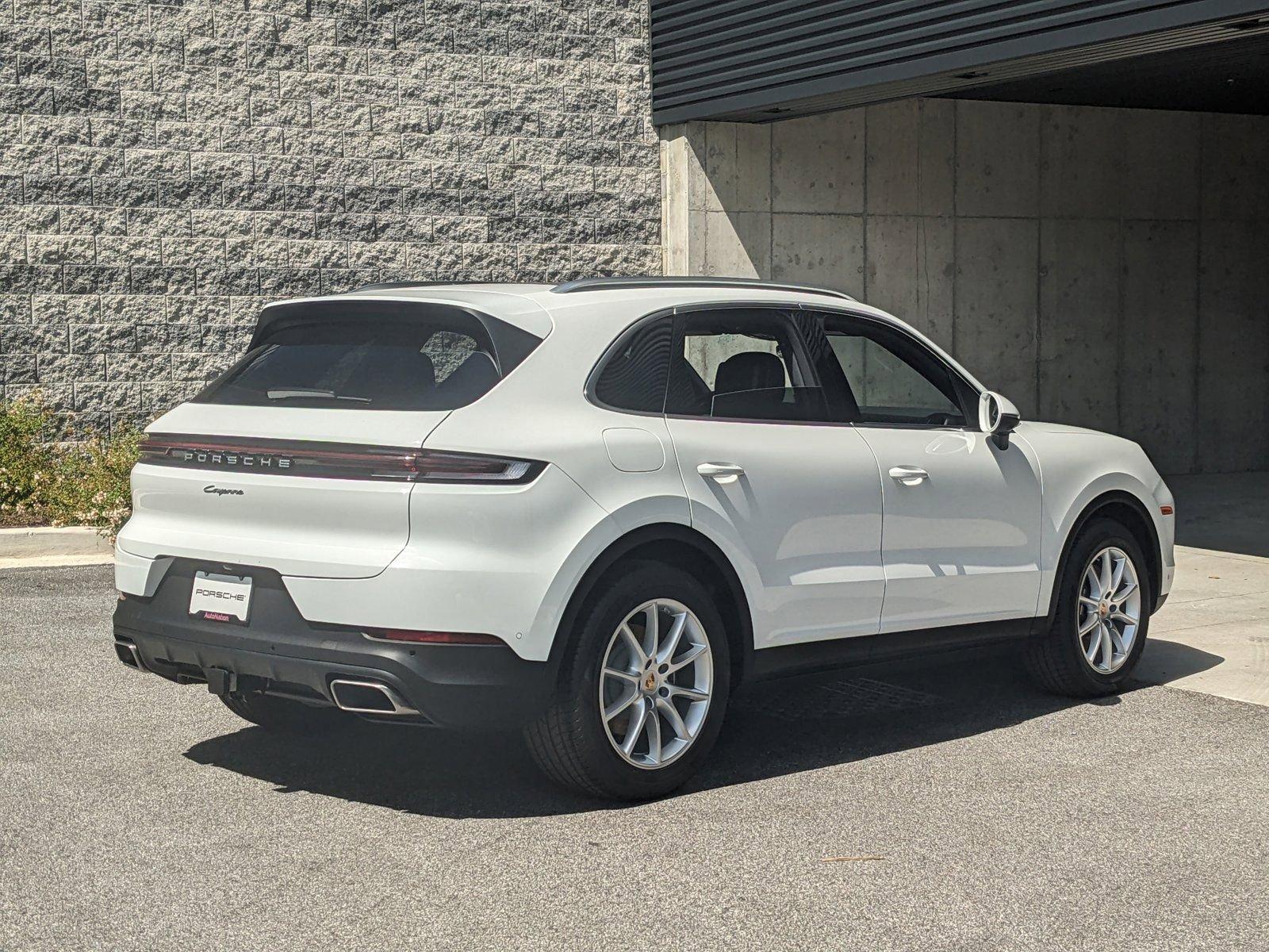 2024 Porsche Cayenne Vehicle Photo in Towson, MD 21204