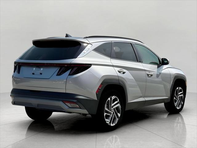 2025 Hyundai TUCSON Hybrid Vehicle Photo in Green Bay, WI 54304