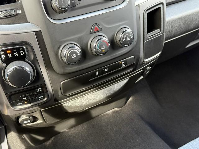 2024 Ram 1500 Classic Vehicle Photo in CHICOPEE, MA 01020-5001