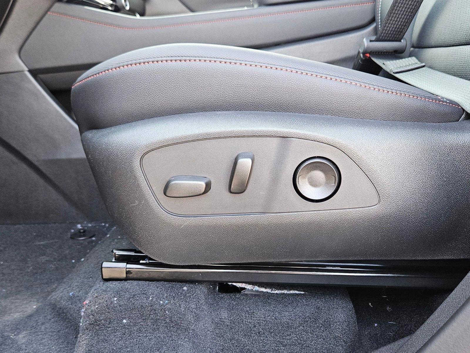 2025 Chevrolet Traverse Vehicle Photo in PEORIA, AZ 85382-3715