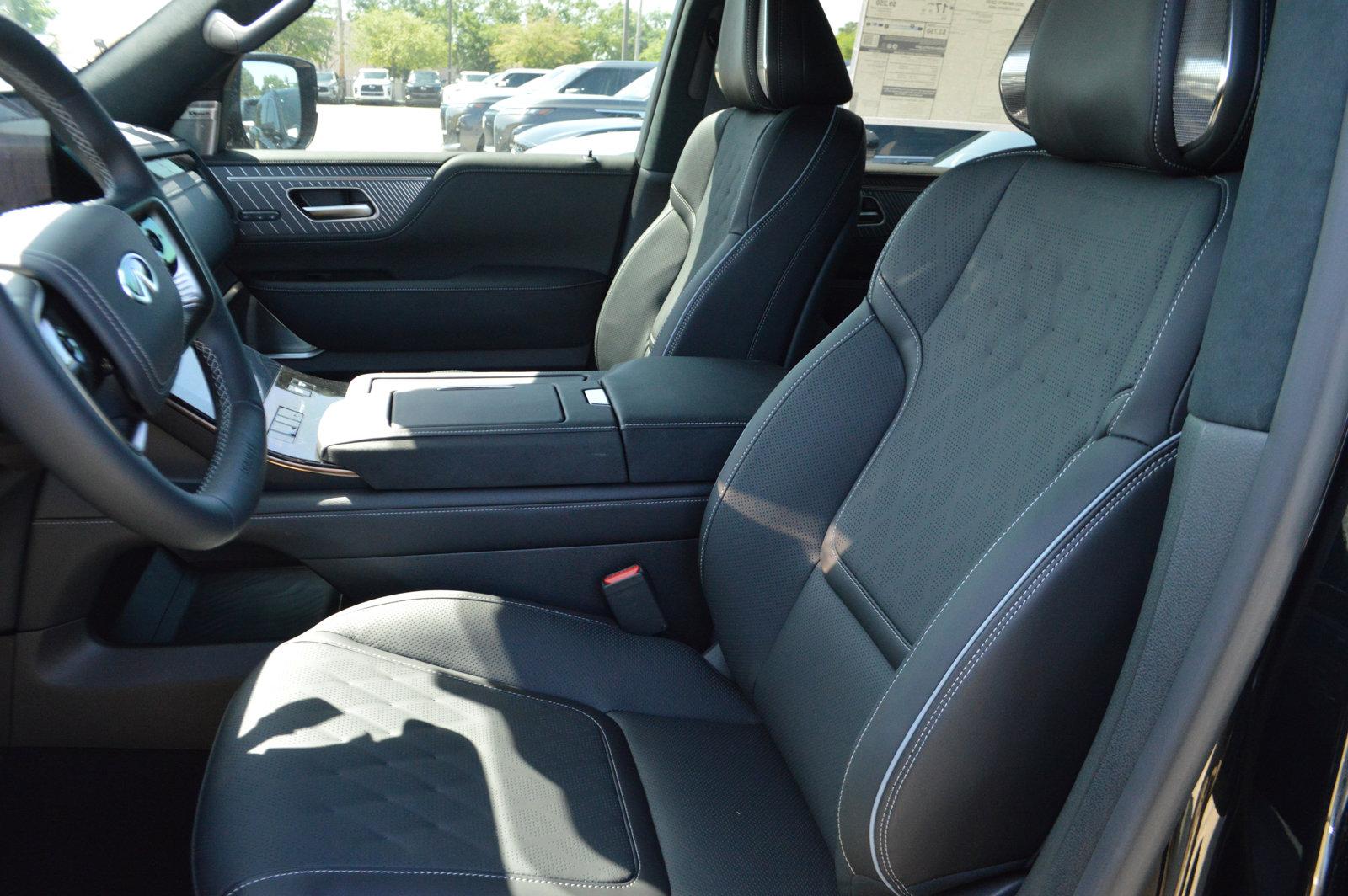 2025 INFINITI QX80 Vehicle Photo in Houston, TX 77090