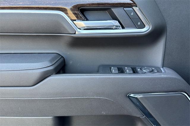2025 GMC Sierra 1500 Vehicle Photo in ELK GROVE, CA 95757-8703