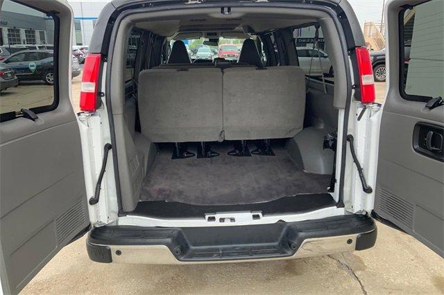 2021 Chevrolet Express Passenger 3500 Vehicle Photo in TOPEKA, KS 66609-0000