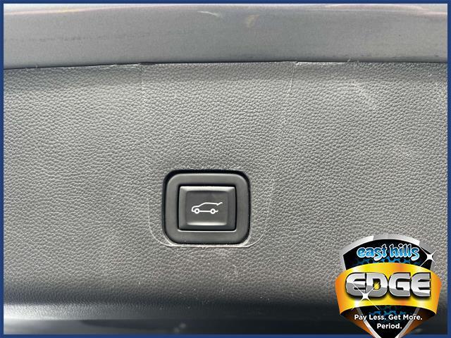 2023 Chevrolet Traverse Vehicle Photo in Roslyn, NY 11576