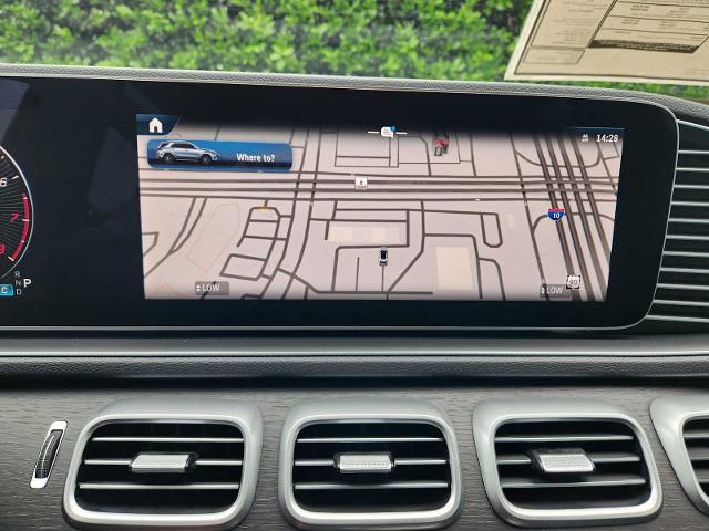 2025 Mercedes-Benz GLE Vehicle Photo in HOUSTON, TX 77079