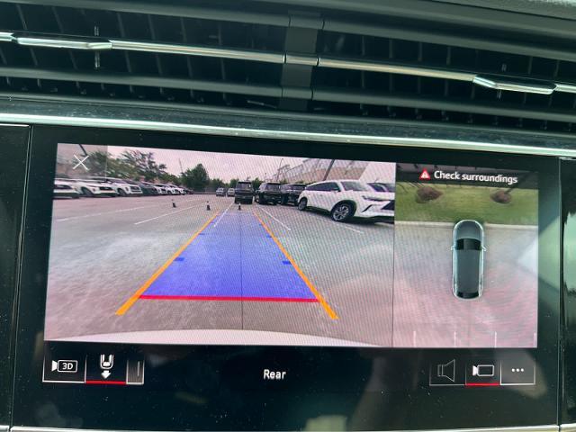 2025 Audi Q8 Vehicle Photo in HOUSTON, TX 77090