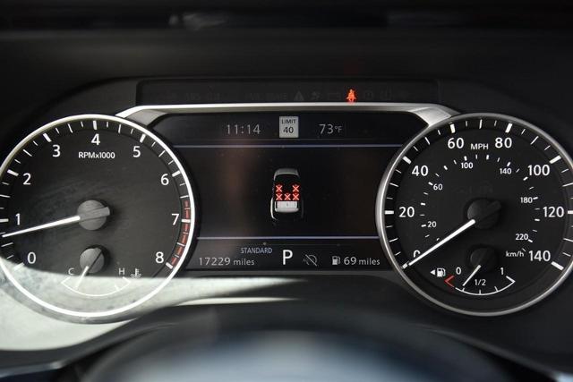 2023 Nissan Pathfinder Vehicle Photo in Ballwin, MO 63011