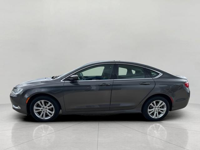 2015 Chrysler 200 Vehicle Photo in MANITOWOC, WI 54220-5838