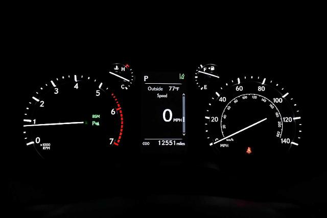 2023 Lexus GX 460 Vehicle Photo in DALLAS, TX 75235