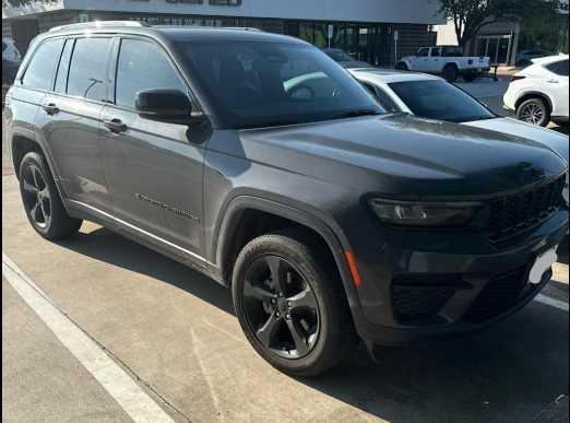 2024 Jeep Grand Cherokee Vehicle Photo in FORT WORTH, TX 76132