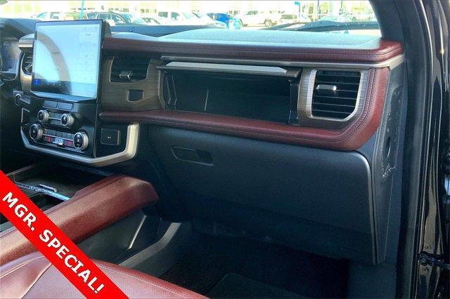 2022 Ford Expedition Vehicle Photo in TOPEKA, KS 66609-0000