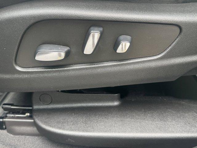 2023 Cadillac XT6 Vehicle Photo in LEOMINSTER, MA 01453-2952