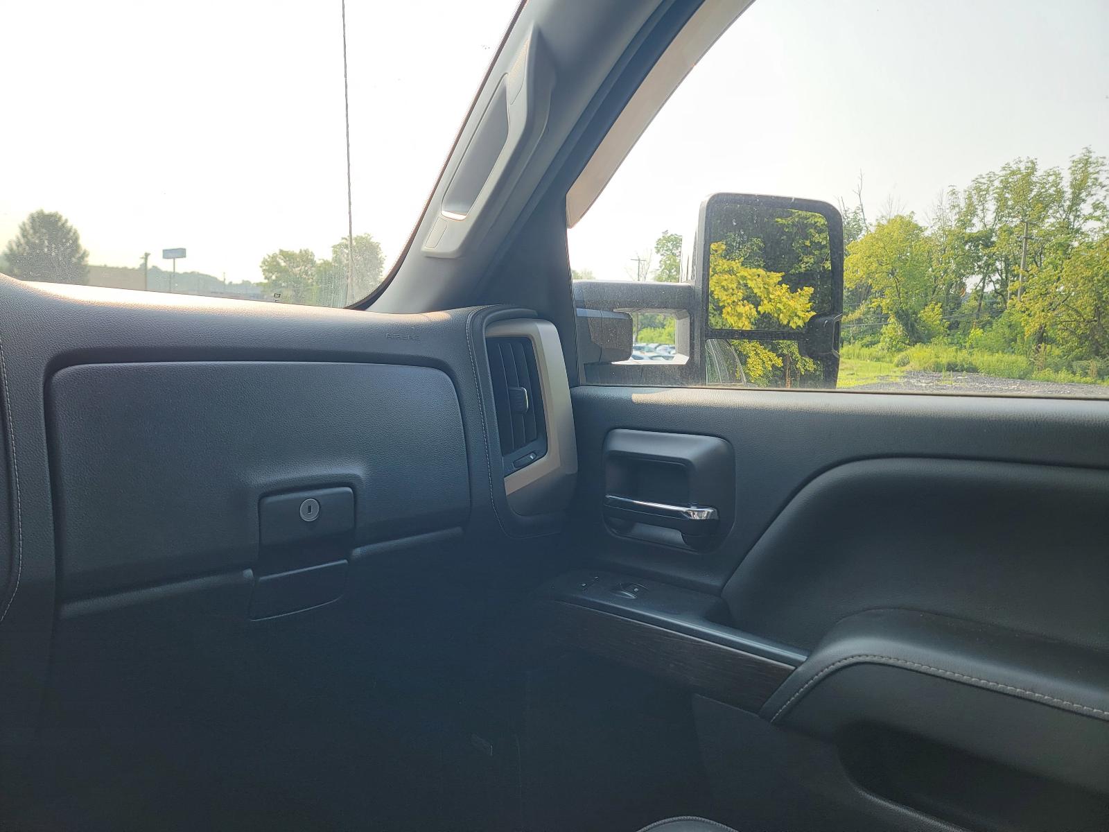2017 GMC Sierra 3500HD Vehicle Photo in Harrisburg, PA 17111