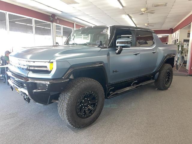 2024 GMC HUMMER EV Pickup Vehicle Photo in TURLOCK, CA 95380-4918