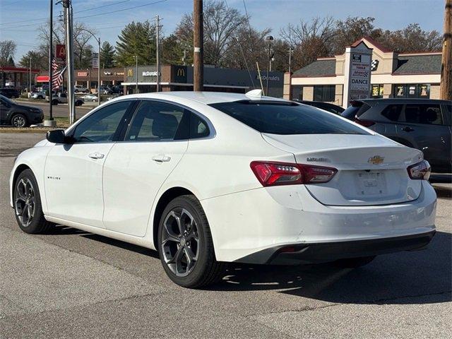 Used 2022 Chevrolet Malibu 1LT with VIN 1G1ZD5ST1NF152222 for sale in Fenton, MO