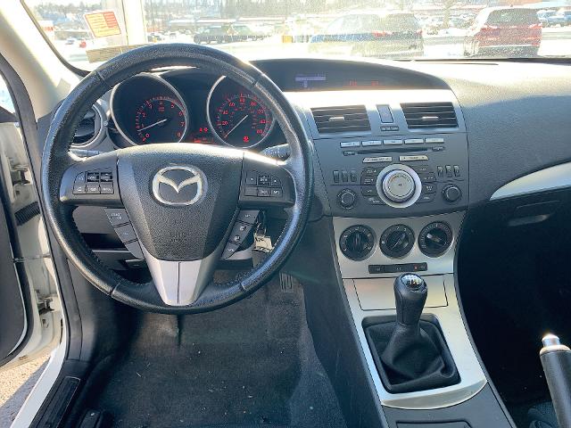 2011 Mazda Mazda3 Vehicle Photo in MOON TOWNSHIP, PA 15108-2571