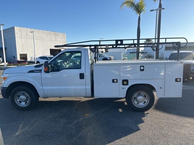 2014 Ford Super Duty F-350 SRW Vehicle Photo in VENTURA, CA 93003-8585