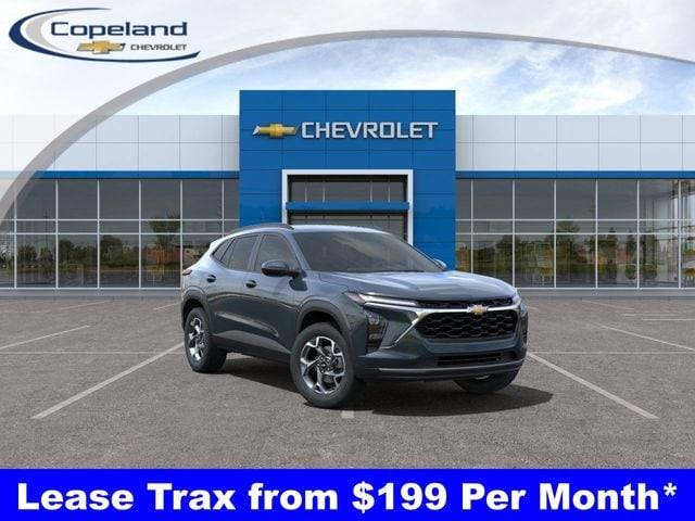 2025 Chevrolet Trax Vehicle Photo in BROCKTON, MA 02301-7113