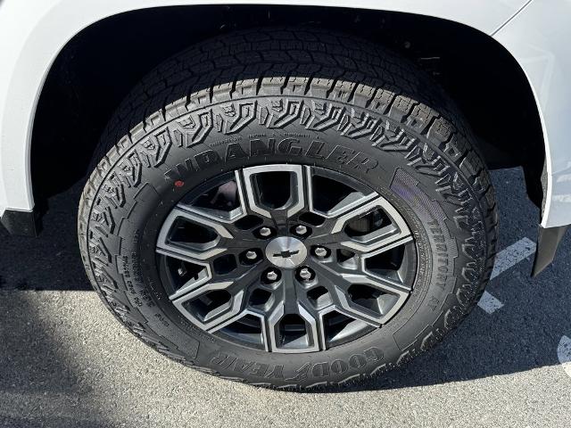 2025 Chevrolet Colorado Vehicle Photo in GARDNER, MA 01440-3110