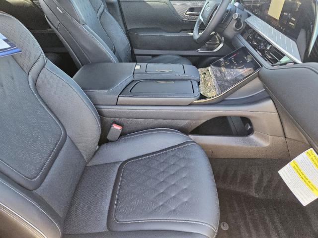 2025 INFINITI QX80 Vehicle Photo in Fort Worth, TX 76132