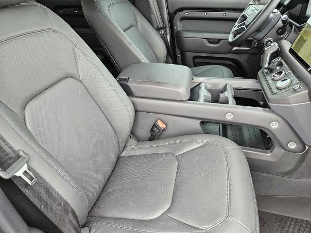2025 Defender Vehicle Photo in AUSTIN, TX 78717