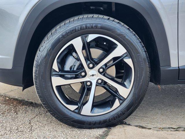 2025 Chevrolet Trax Vehicle Photo in SUGAR LAND, TX 77478-0000