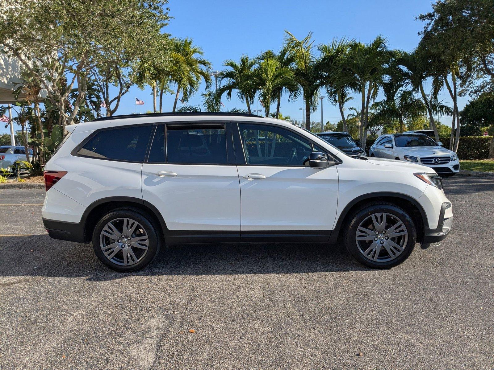 2022 Honda Pilot Vehicle Photo in Miami, FL 33015