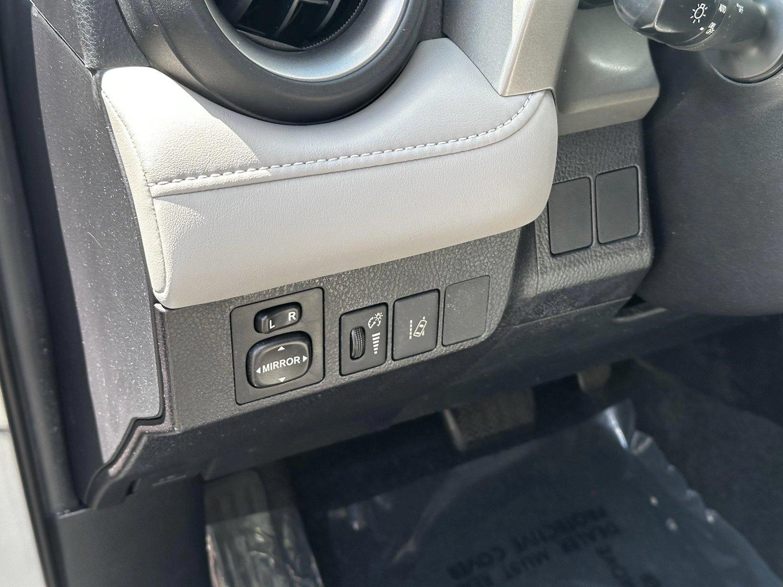 2018 Toyota RAV4 Vehicle Photo in Hollywood, FL 33021